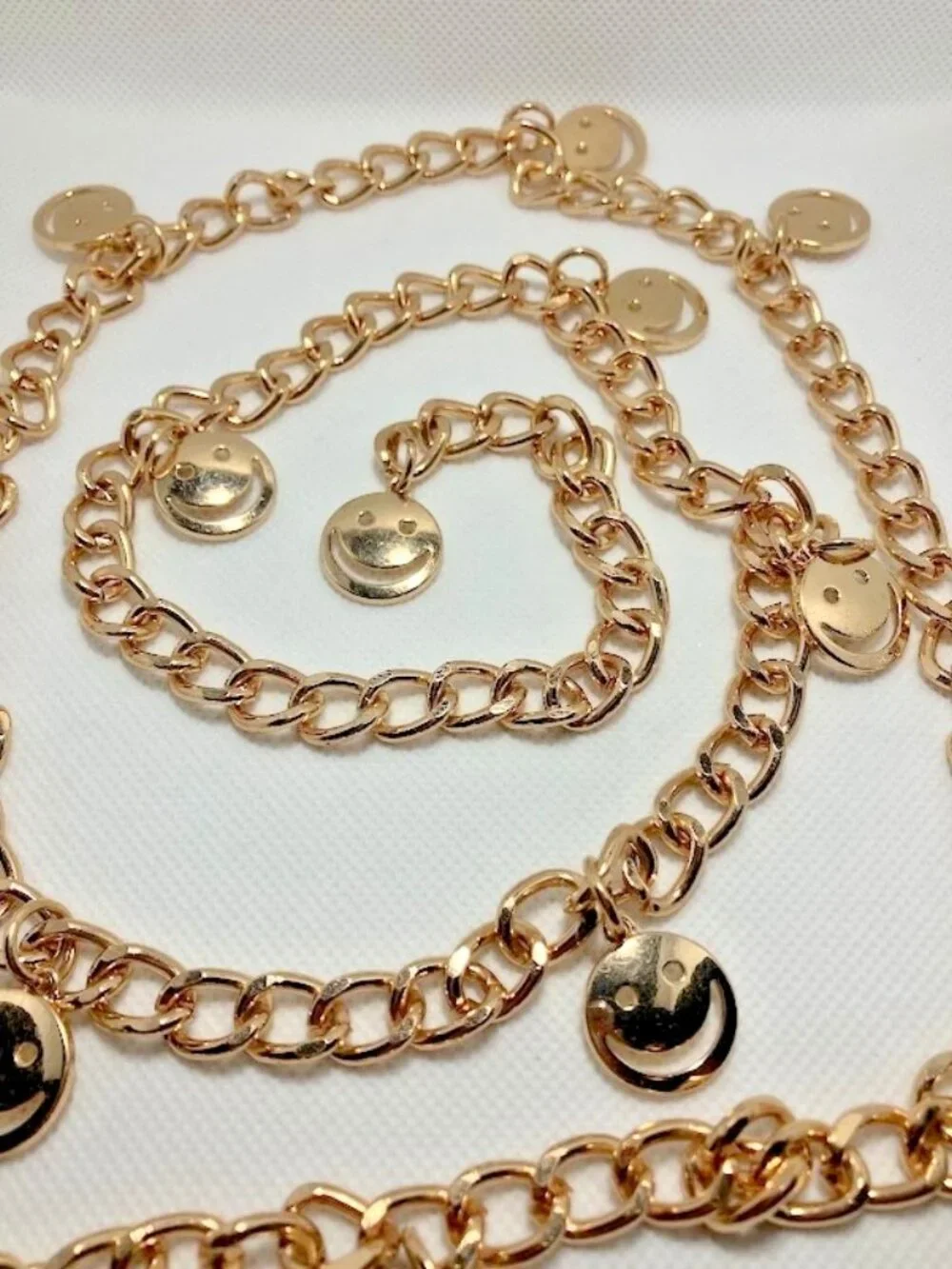 Wild Fable Vintage Gold Tone Smiley Face Charm Belt Kidcore Retro Festival Y2K